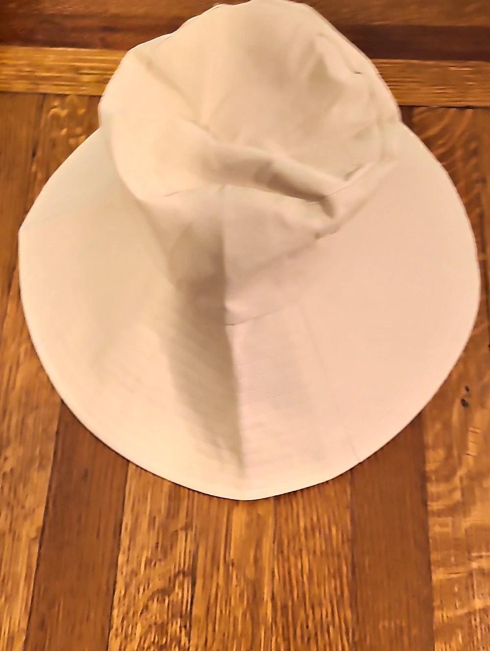 Giani Bernini Oversized-Brim Gardening Bucket Hat Beige